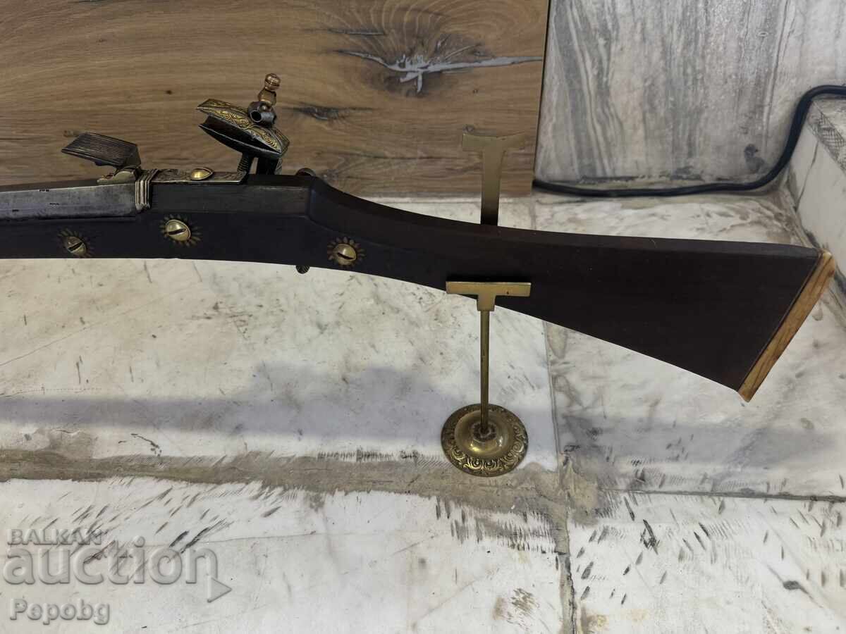 Unique flintlock rifle - 6 Unique flintlock rifle - 6