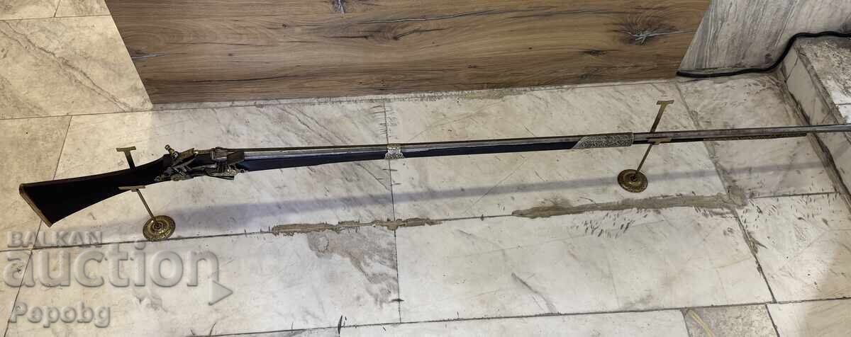 Unique flintlock rifle Unique flintlock rifle