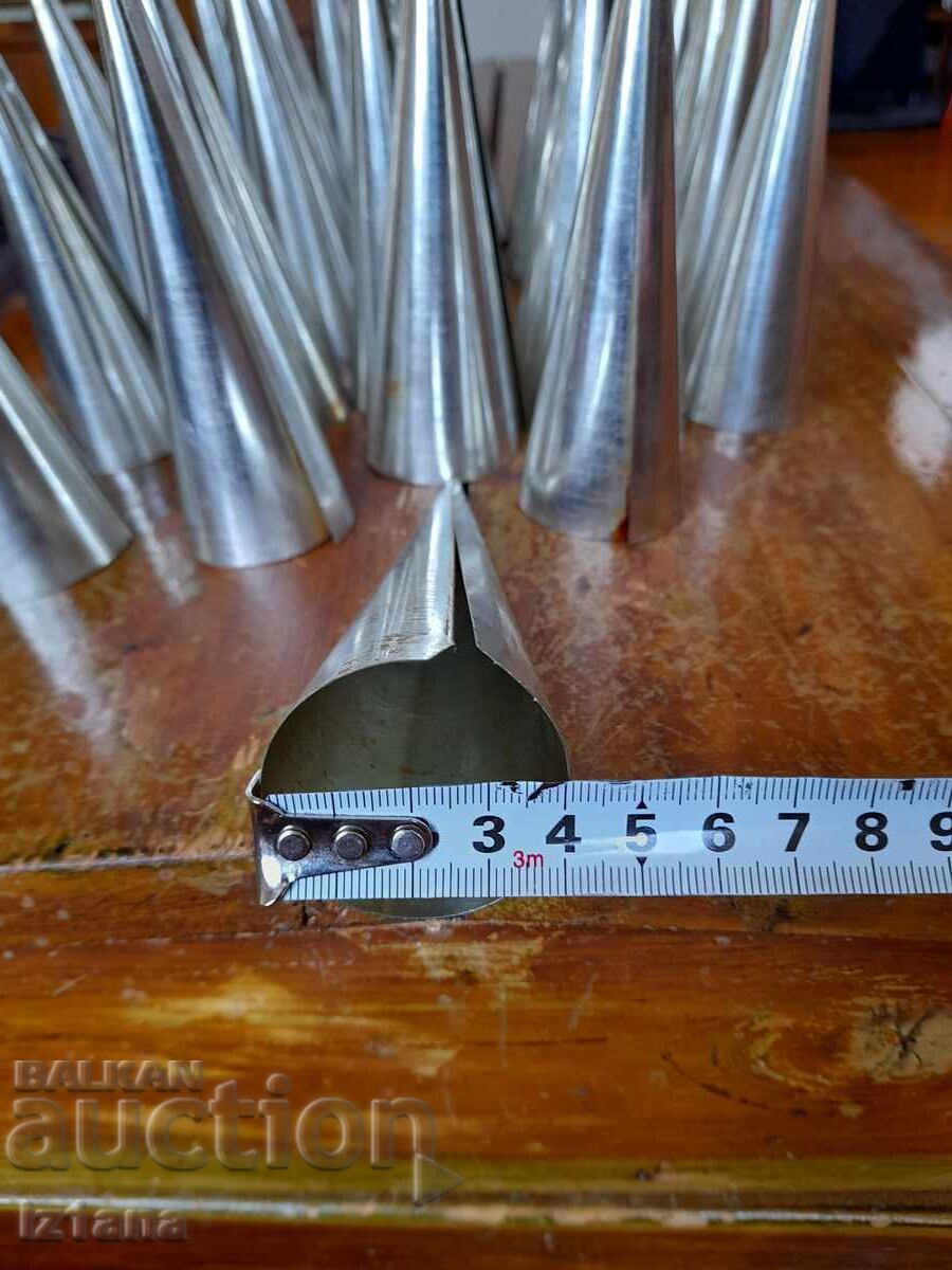 Стари форми за сладки фунийки - 7