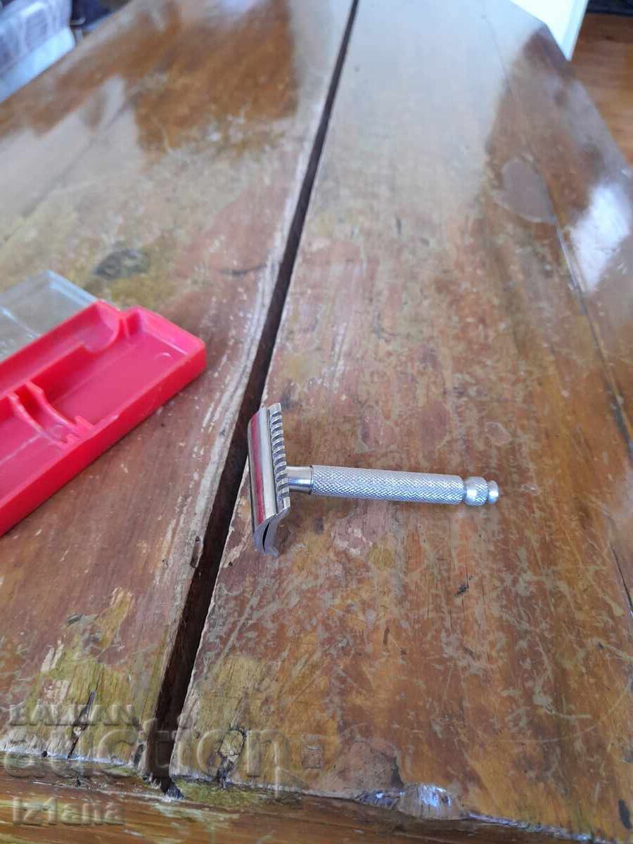 Livrarea Brici vechi Bratski Trud Sandanski