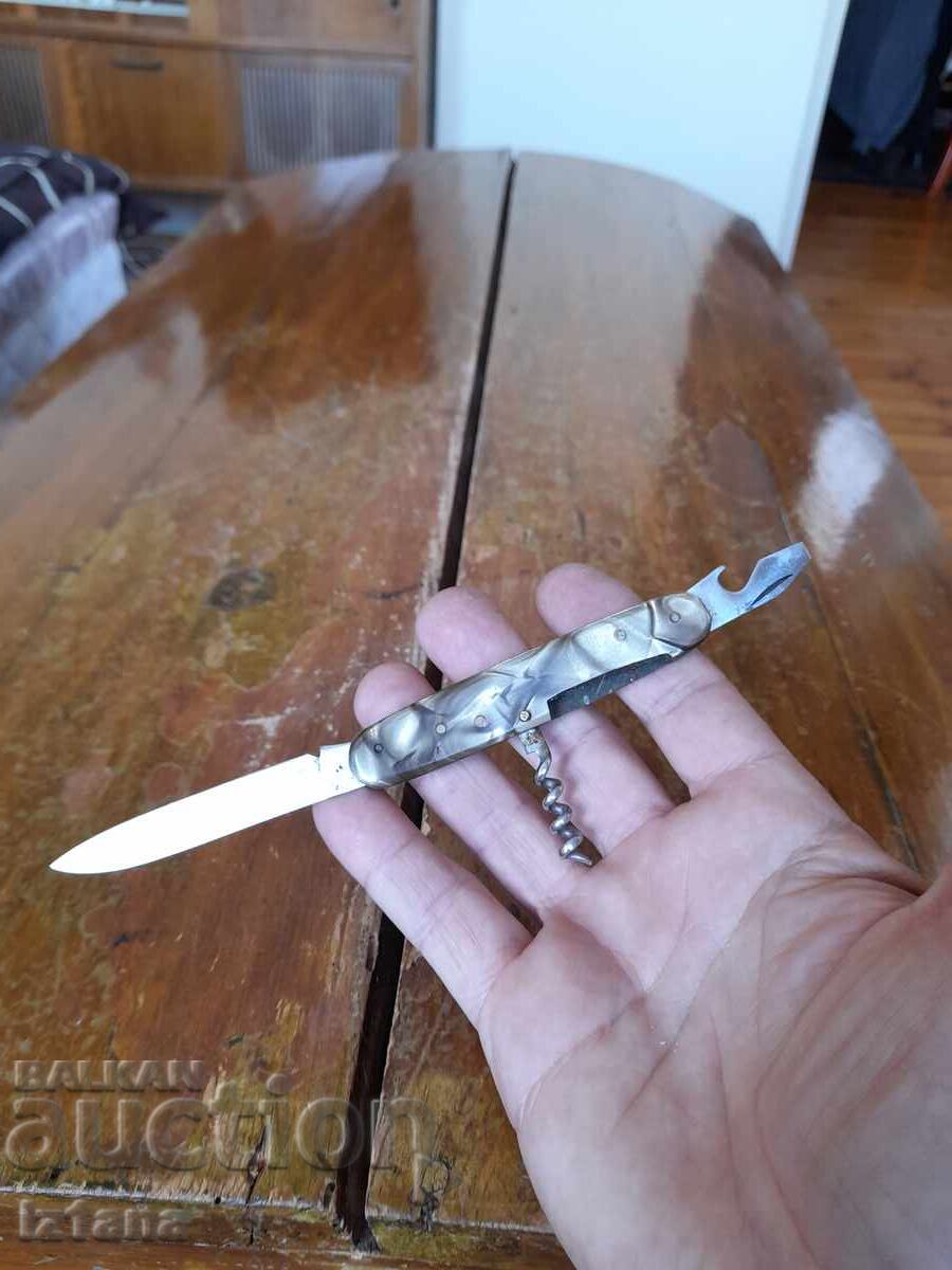 Delivery of Old pocket knife, blade, blade
