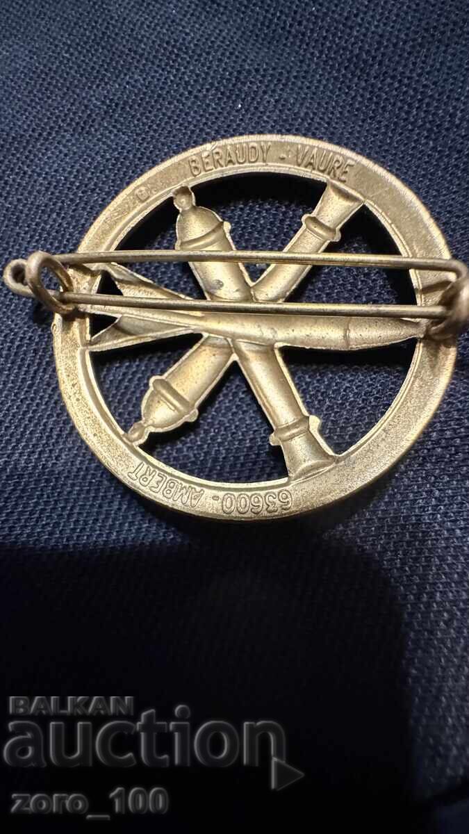 Παράδοση Γαλλικό επιχρυσωμένο στρατιωτικό σήμα Παράδοση Γαλλικό επιχρυσωμένο στρατιωτικό σήμα