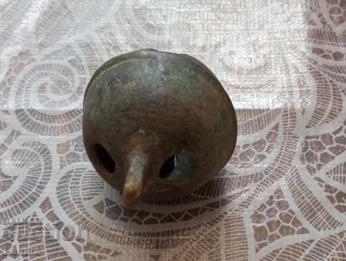 Δημοπρασία Κουδούνι, τσαν, καρύδι