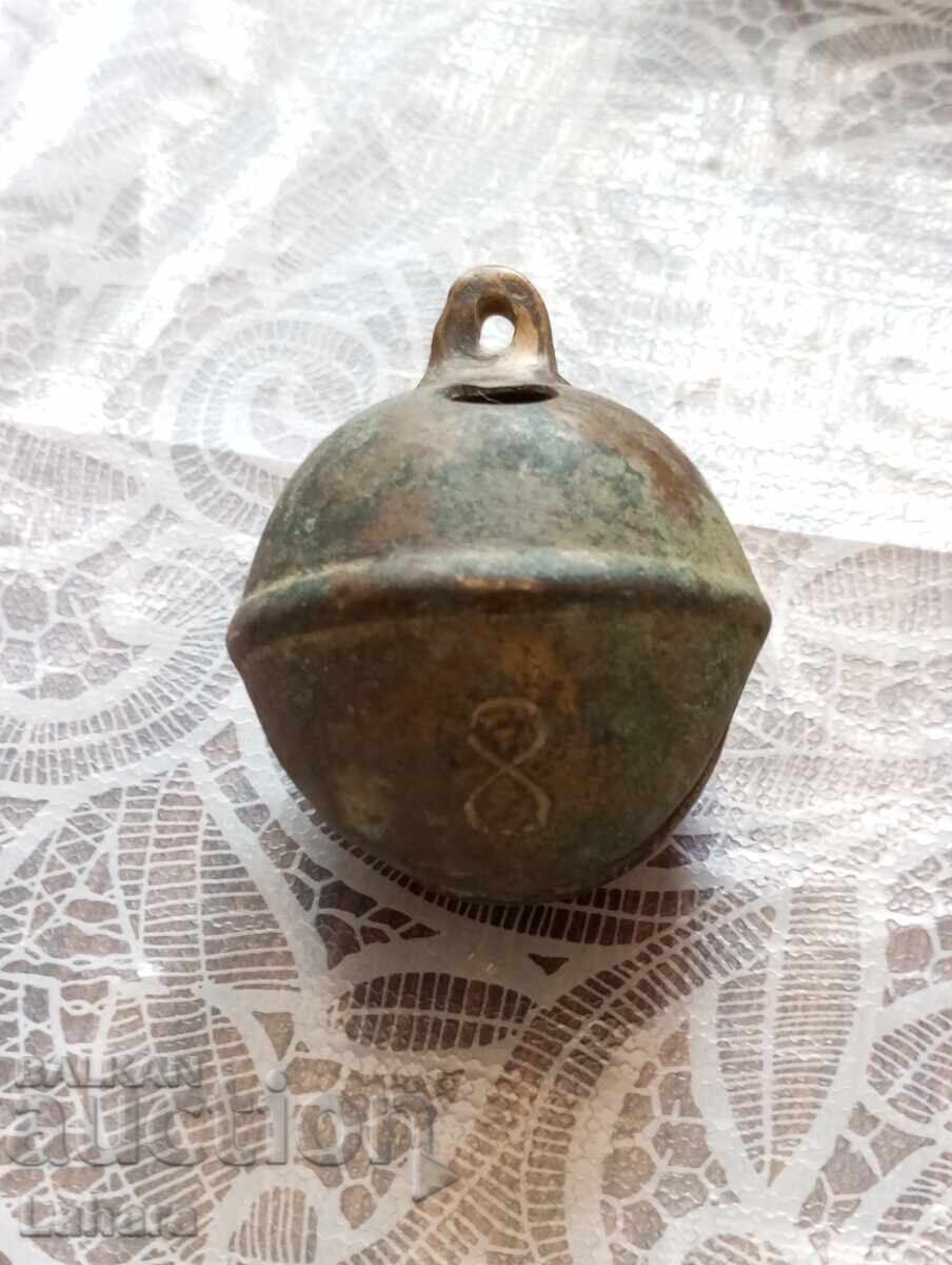 Bell, chan, nucă - 5 Bell, chan, nucă - 5