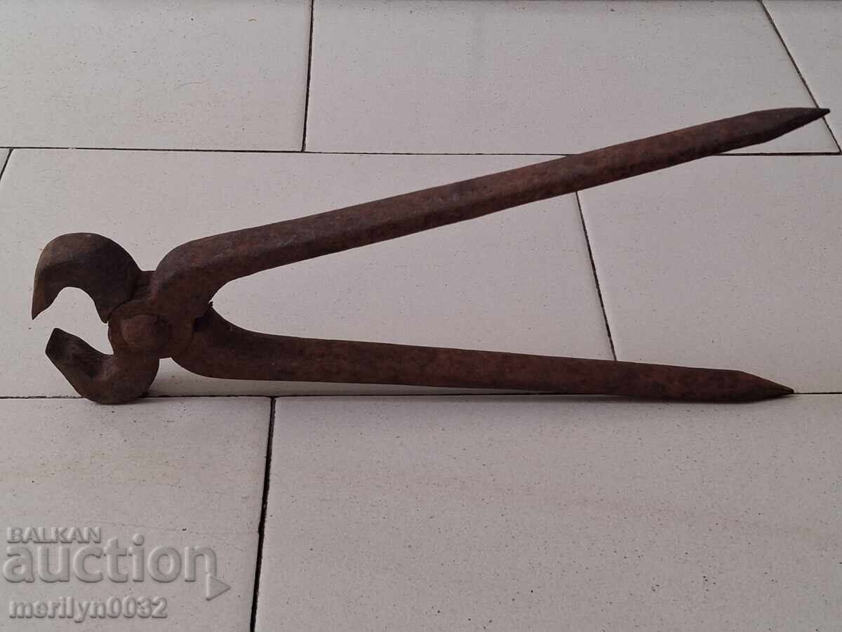 Blacksmith's tongs wrought iron tool - 7