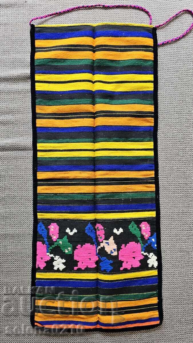 Authentic northern apron