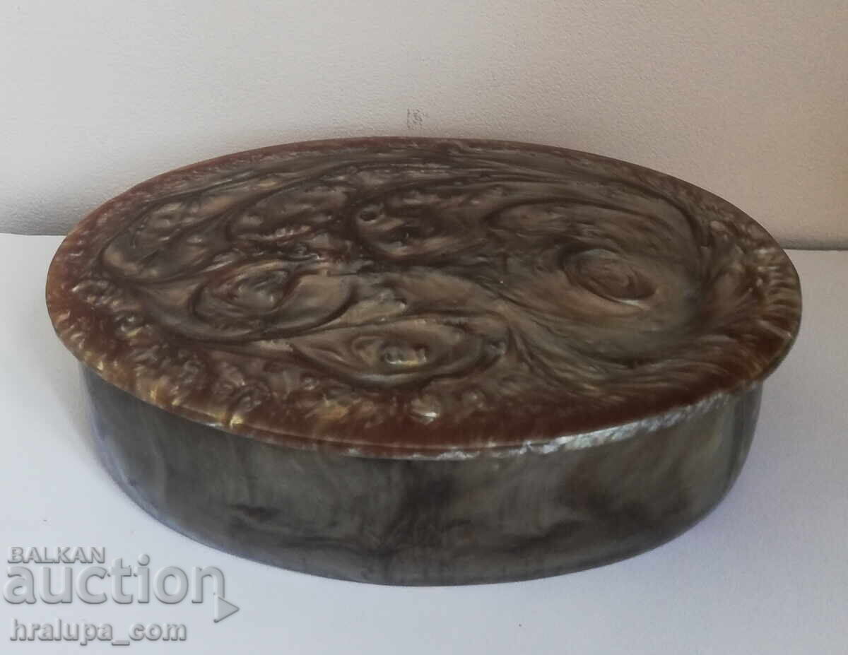 Παλιά κοσμηματοθήκη με τιμή 22.00 BGN | € 11.25