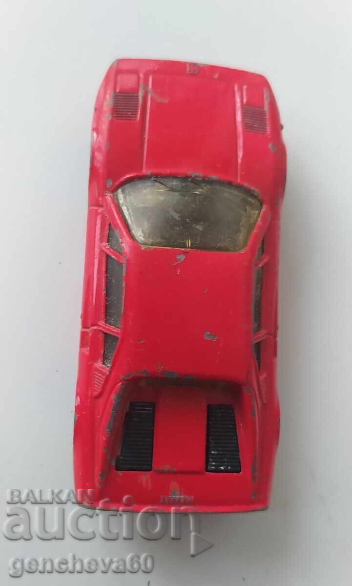 Auction  MATCHBOX FERRARI 70/1981 LESNEY ENGLAND