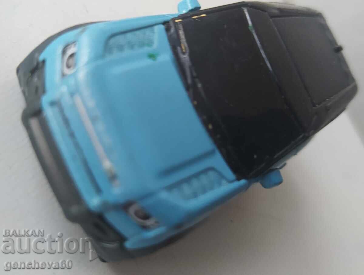 Auction  MATCHBOX car Land Rover 2020