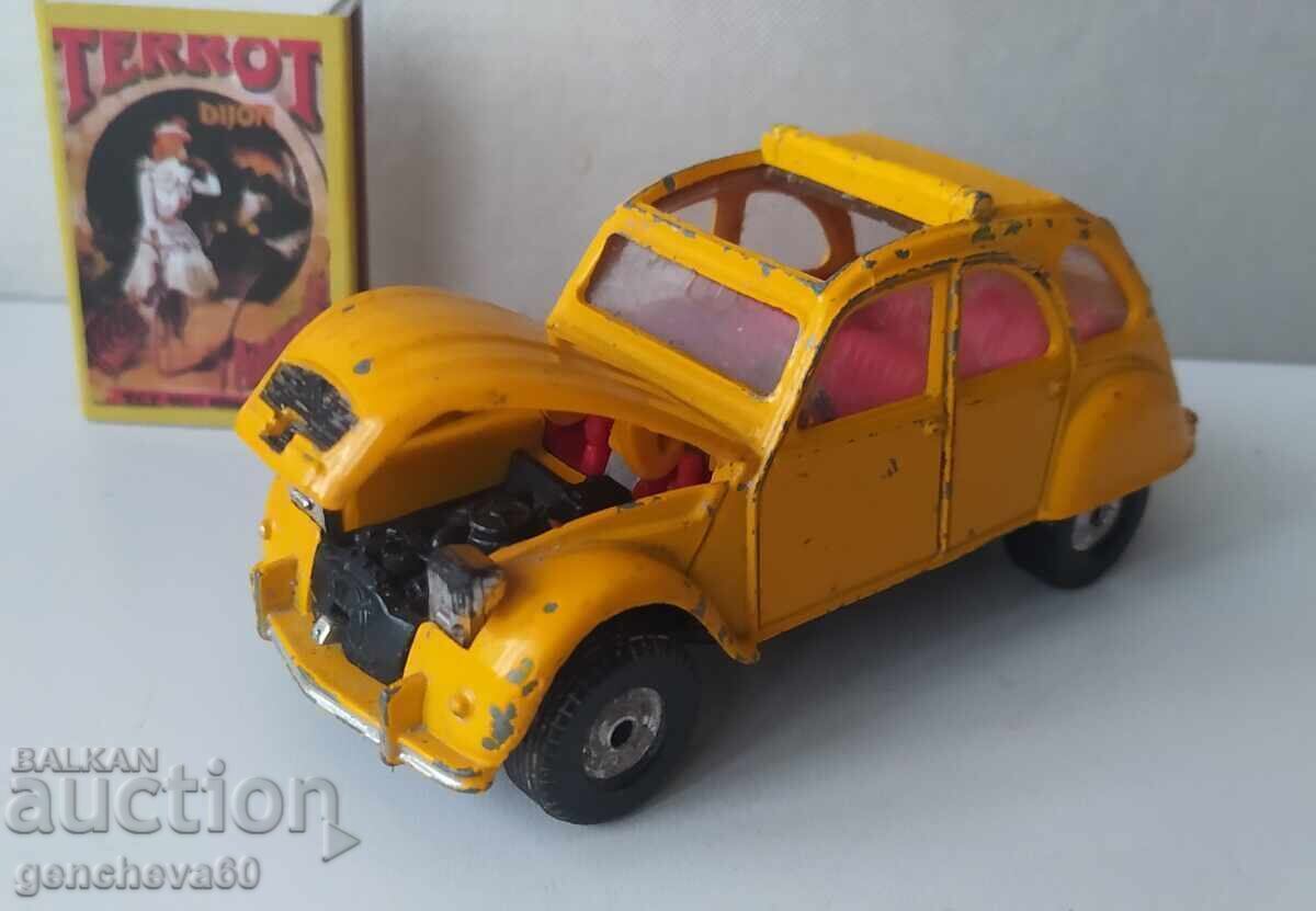 Mașinuță vintage rară Citroen 2CV Corgi BRITAN cu preț € 7.00 | 13.69 BGN Mașinuță vintage rară Citroen 2CV Corgi BRITAN cu preț € 7.00 | 13.69 BGN