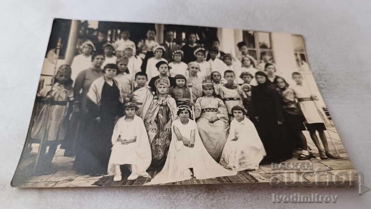 Φωτογραφία Παιδιών με αποκριάτικες στολές