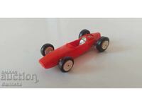 Модел формула 1/64