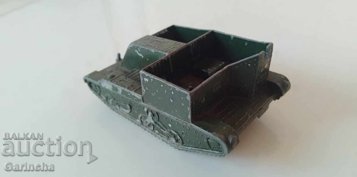 Model jucărie Anglia Bren Gun Carrier cu preț € 5.00 | 9.78 BGN