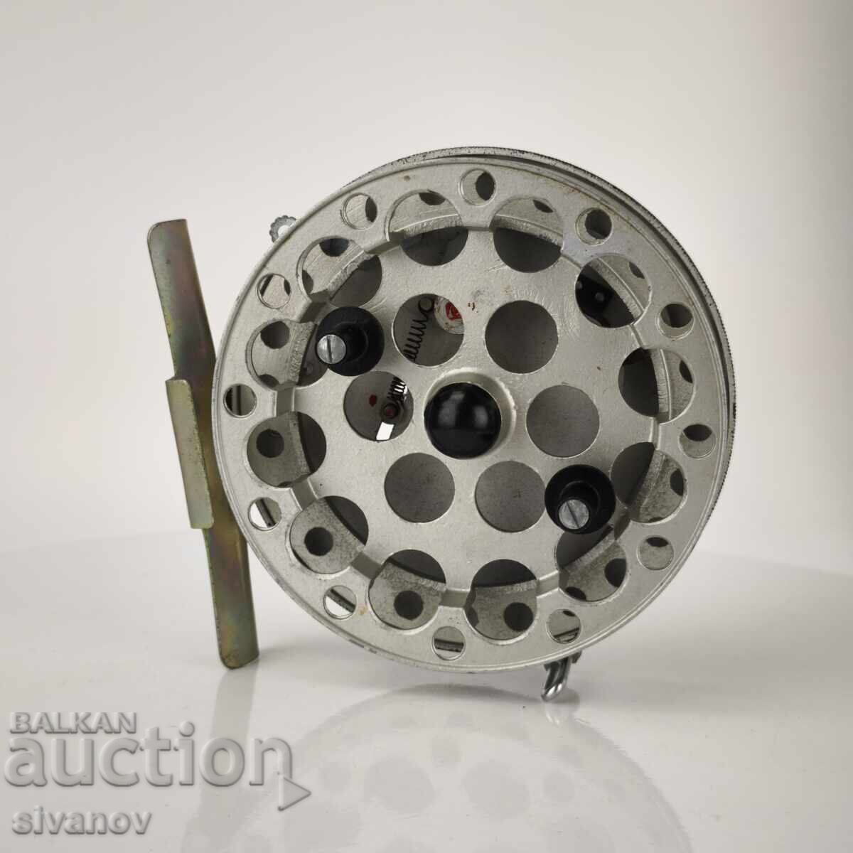 Παλιό αλιευτικό καρούλι σοβιετικό καρούλι ψαρέματος USSR #6132 Παλιό αλιευτικό καρούλι σοβιετικό καρούλι ψαρέματος USSR #6132