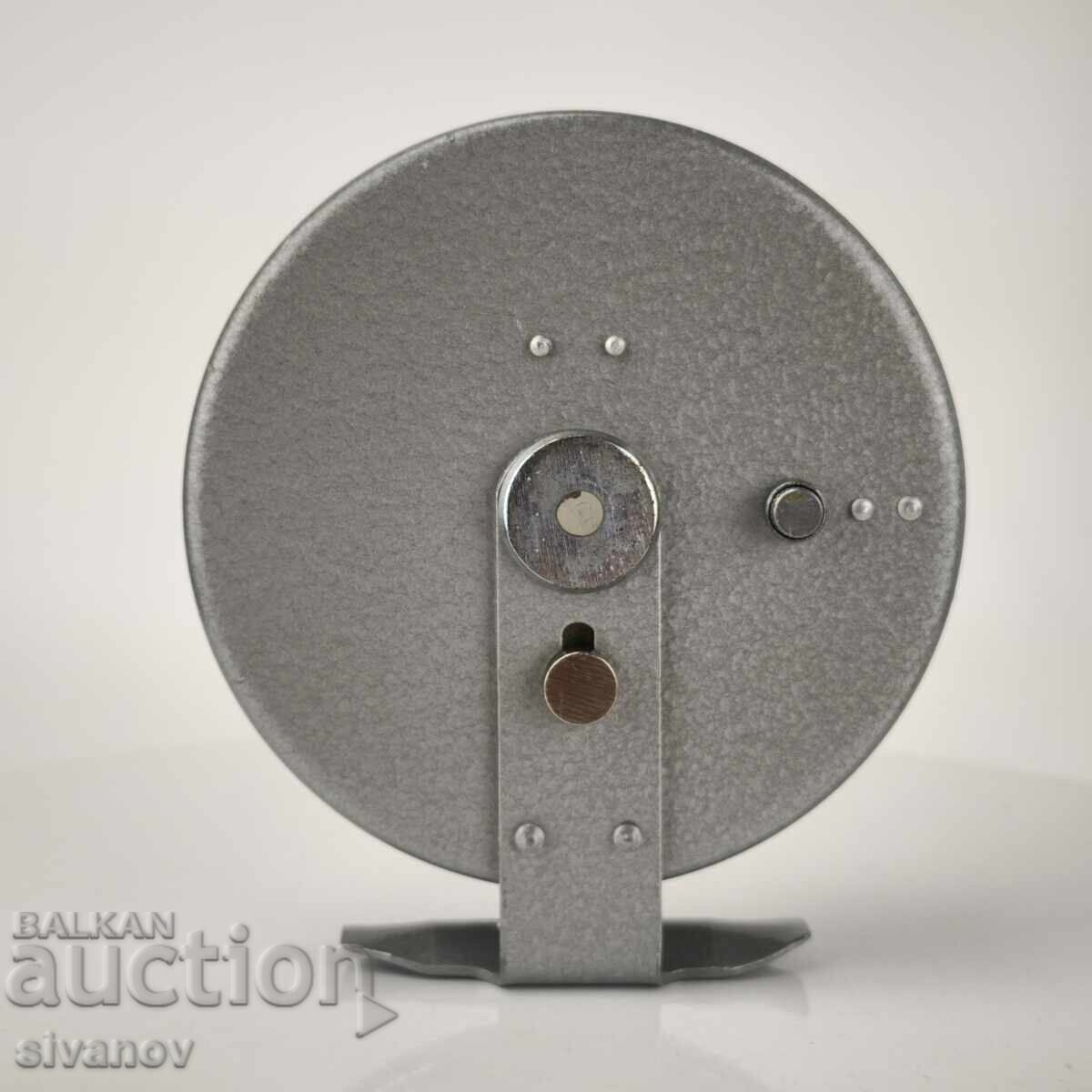 Auction Old fishing reel Soviet fishing reel USSR #6133 Auction Old fishing reel Soviet fishing reel USSR #6133