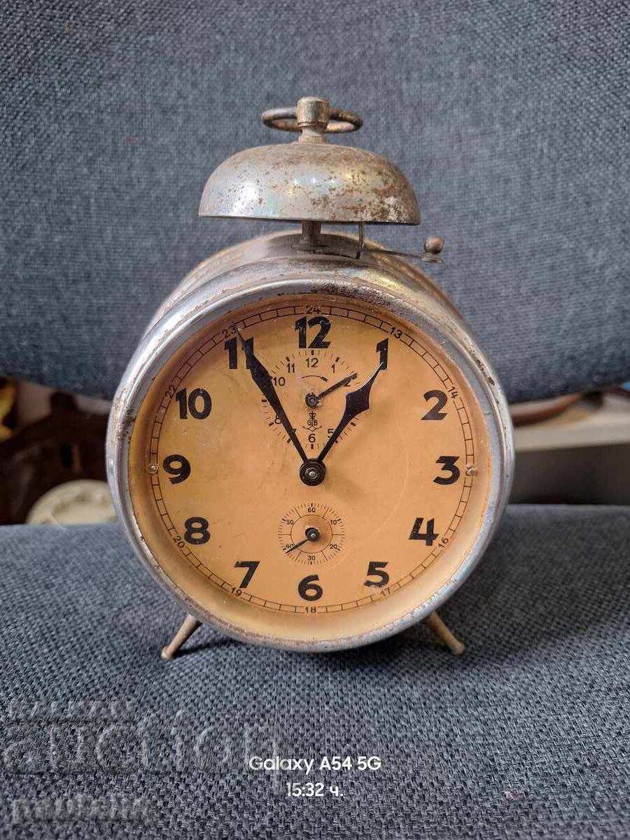 Ξυπνητήρι GUSTAV BECKER με τιμή 30.00 BGN | € 15.34