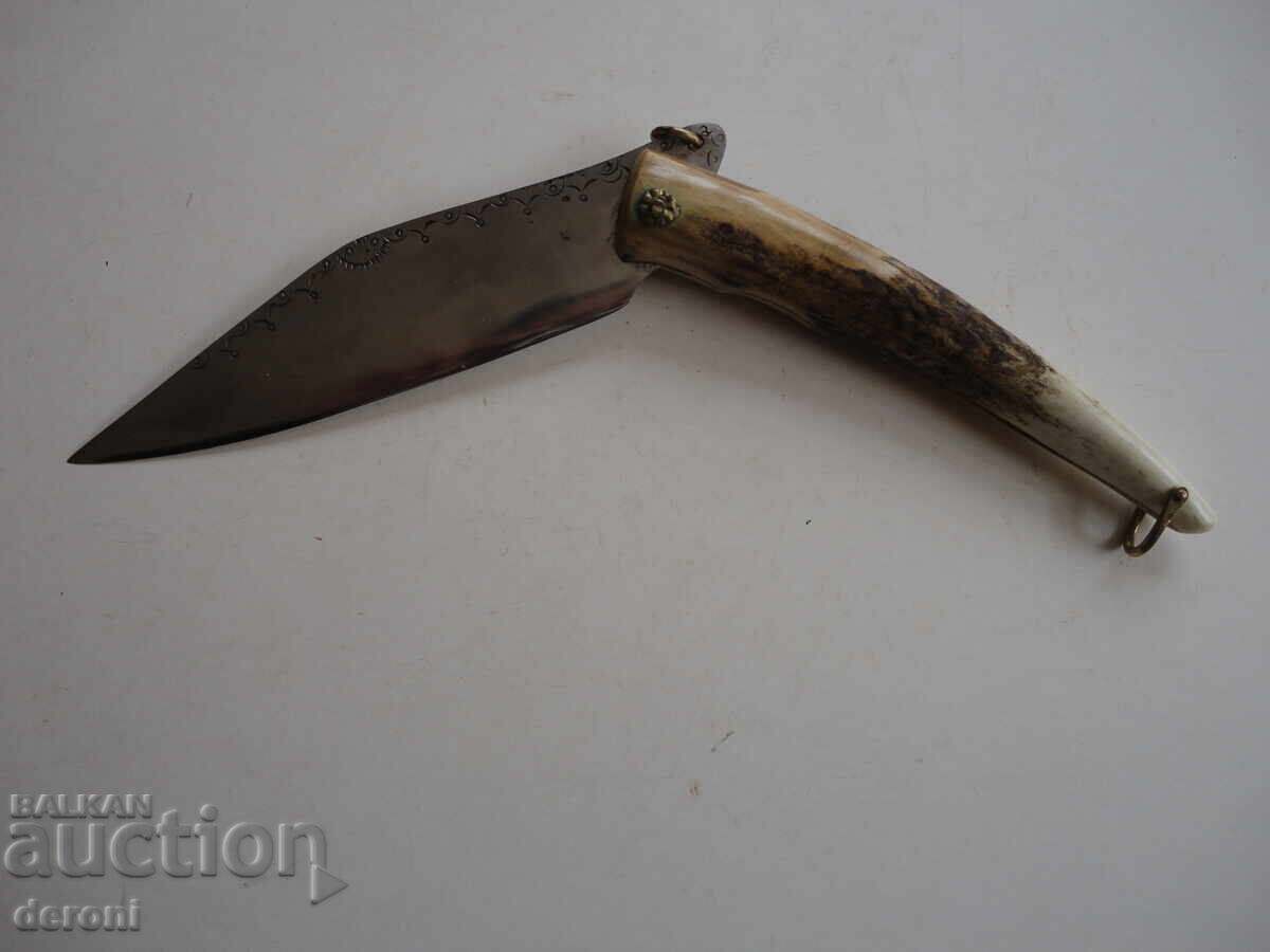 Παράδοση Τεράστια χάραξη κέρατου κουκουβάγιας, μαρκαρισμένο ναβάχα