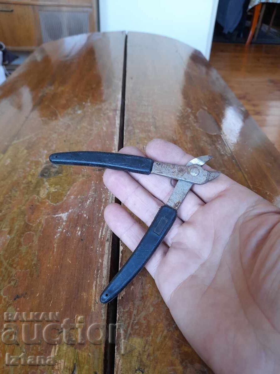 Licitație Clești tăietori Zena vechi Licitație Clești tăietori Zena vechi