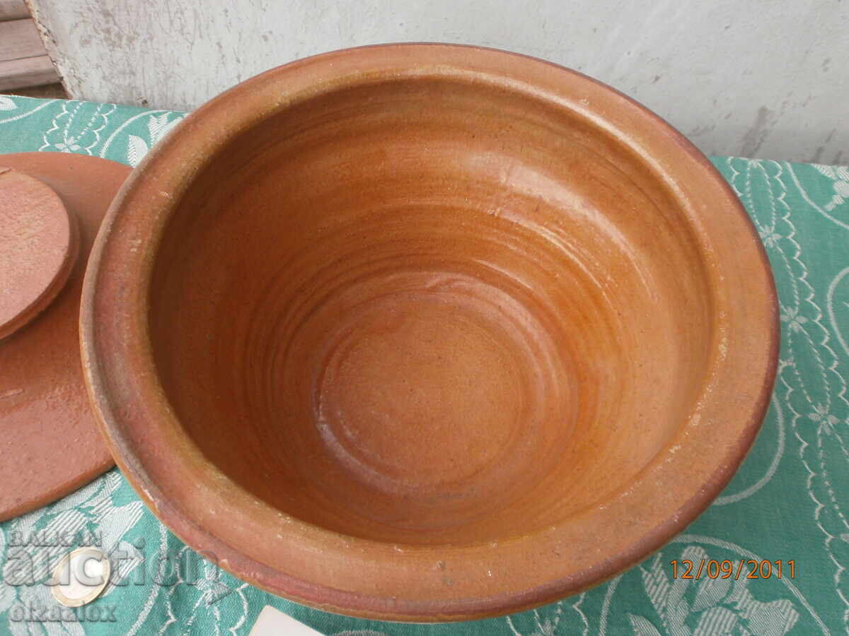 Old massive ceramics excellent with price 50.00 BGN | € 25.56 Old massive ceramics excellent with price 50.00 BGN | € 25.56