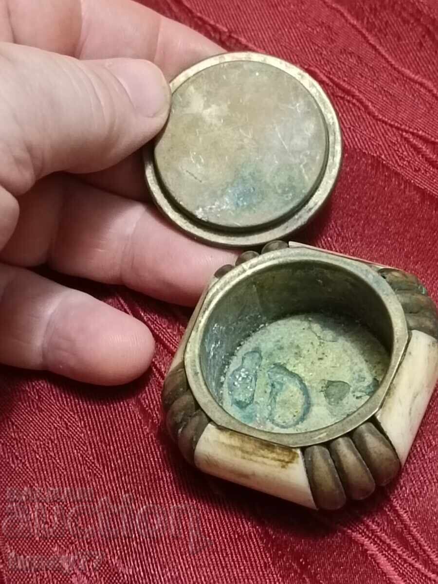 Delivery of Trinket box... Brass THUNDERBIRD plaque on top