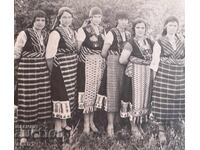 Costume populare din Elhovo