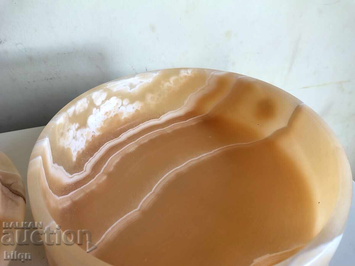 Delivery of Beautiful Onyx Vessel