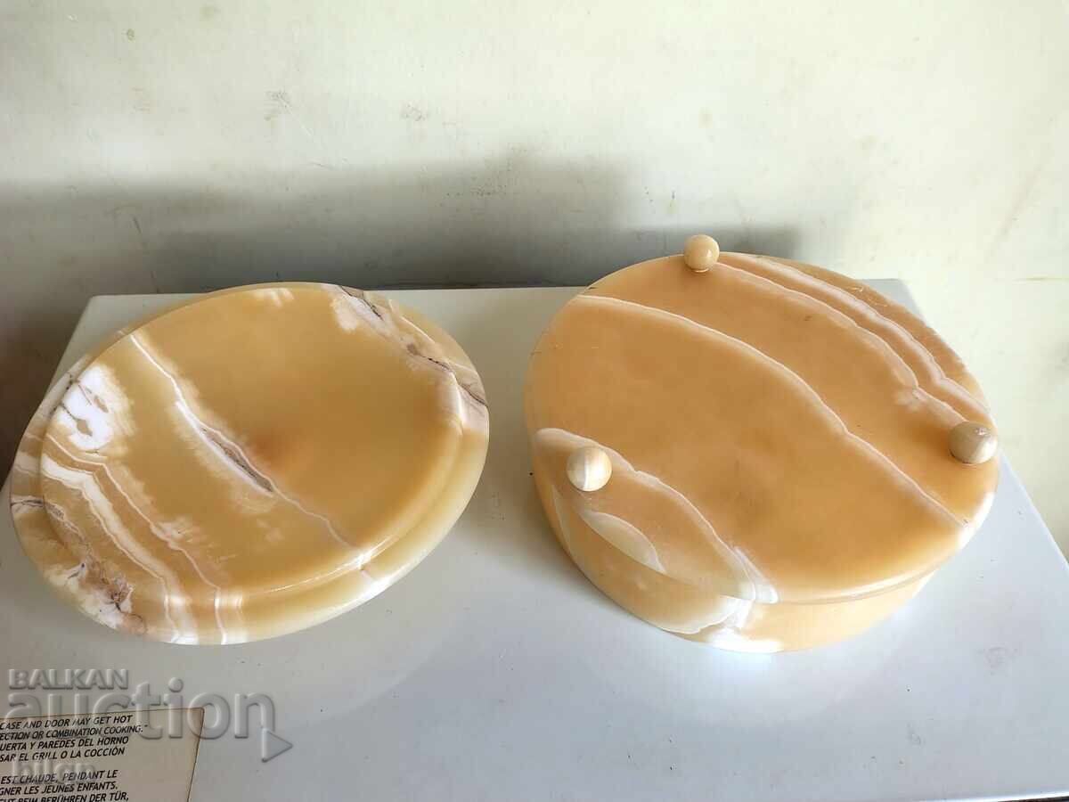 Beautiful Onyx Vessel - 5