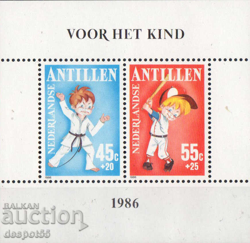 1986. Antilele Olandeze. Îngrijirea copiilor - Sport. Mini - bloc 1986. Antilele Olandeze. Îngrijirea copiilor - Sport. Mini - bloc