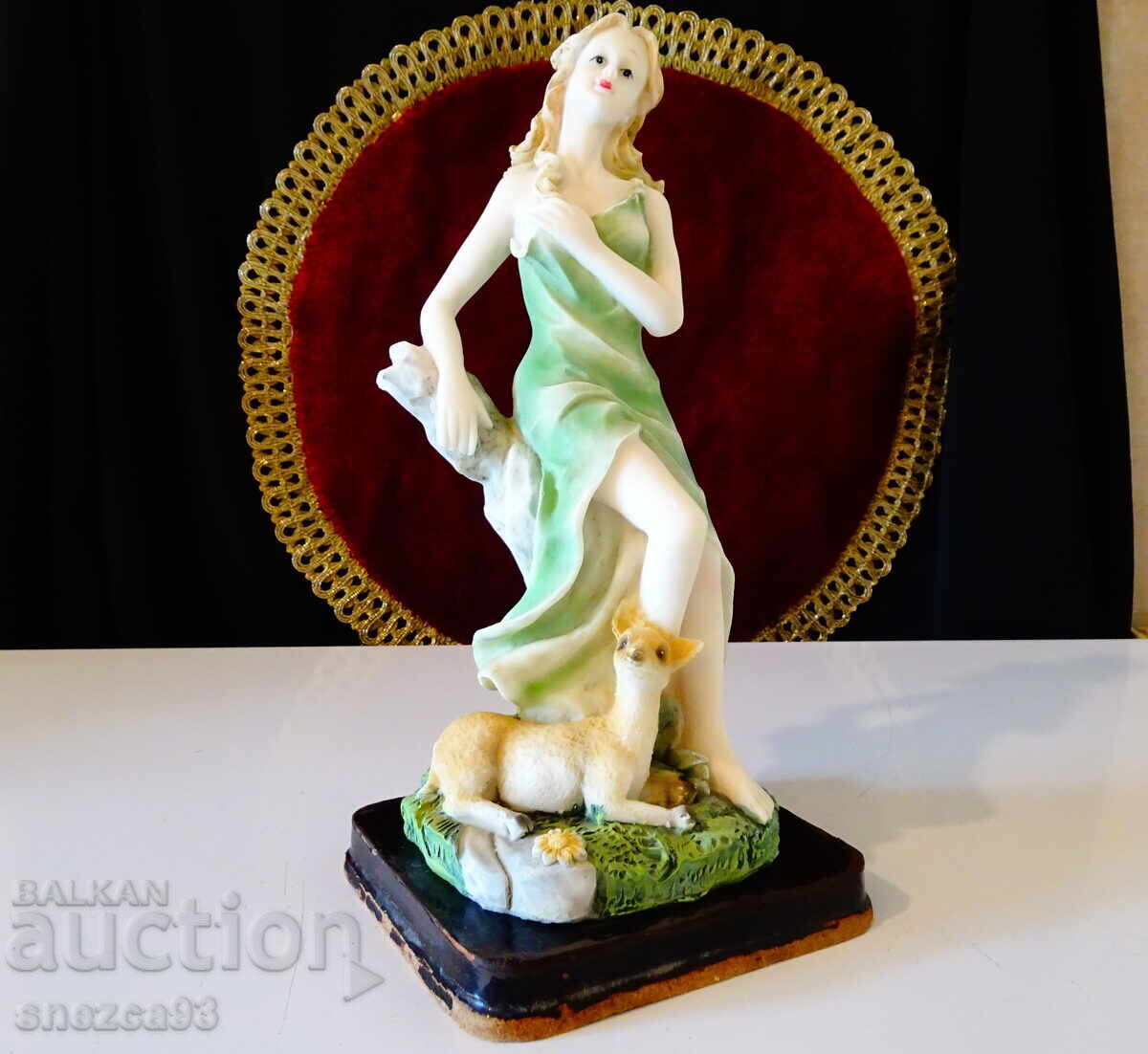 Аукцион Порцеланова статуетка,фигура Дама,Фея и Сърна,22 см.