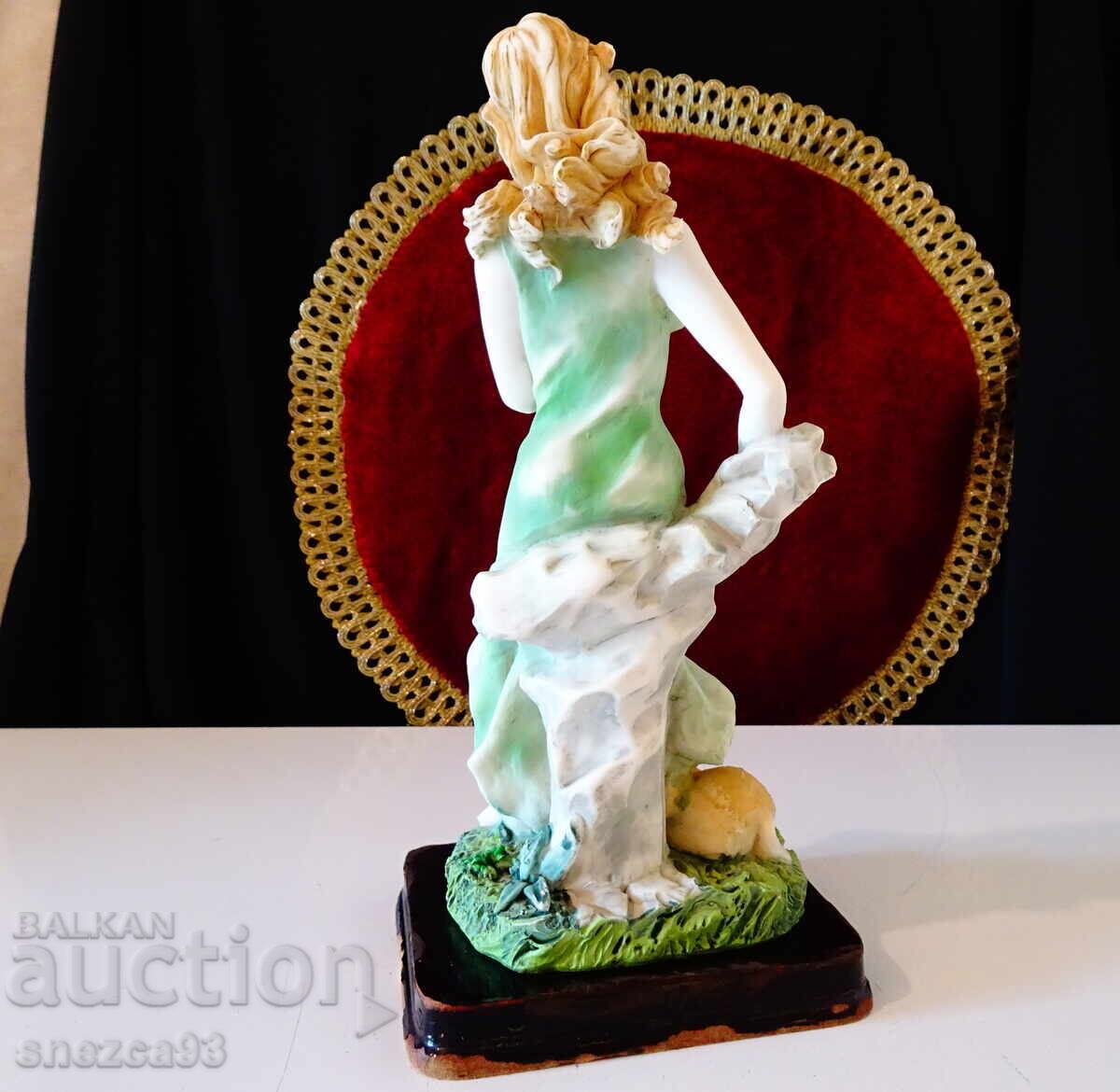 Порцеланова статуетка,фигура Дама,Фея и Сърна,22 см. - 5