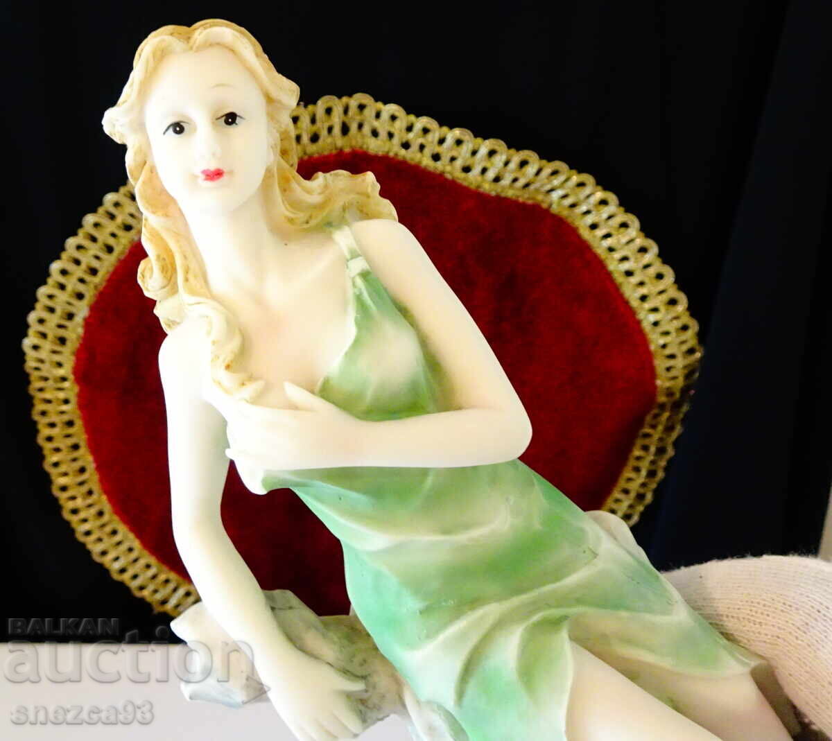 Порцеланова статуетка,фигура Дама,Фея и Сърна,22 см. - 6