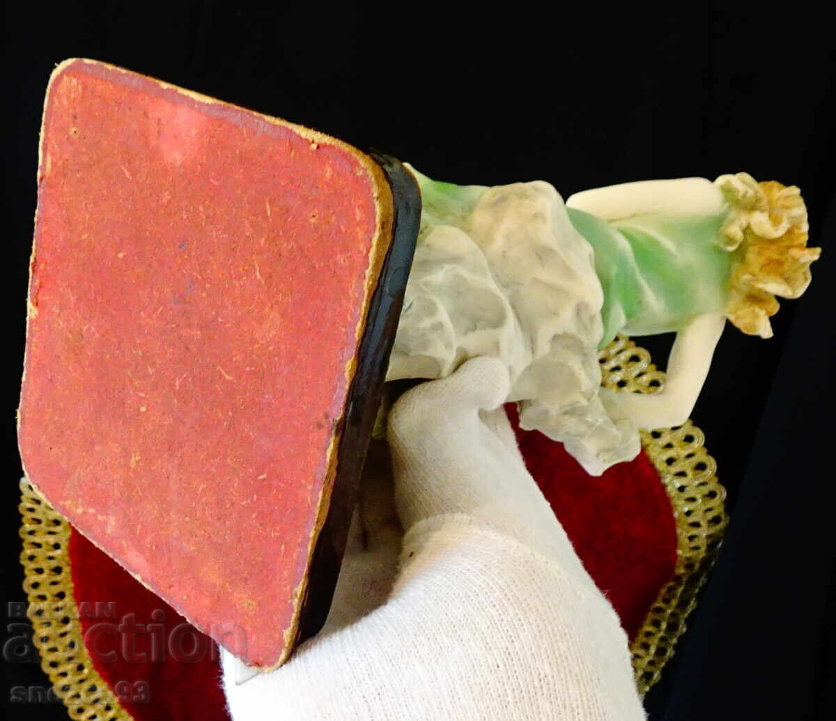 Порцеланова статуетка,фигура Дама,Фея и Сърна,22 см. - 7