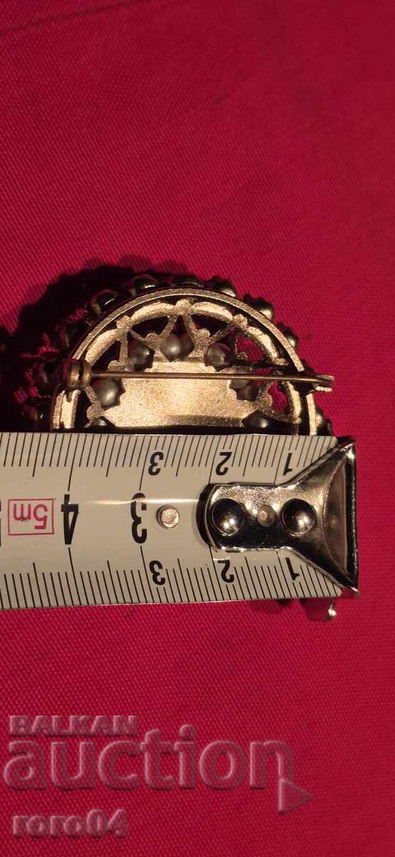 BROOCH - 5