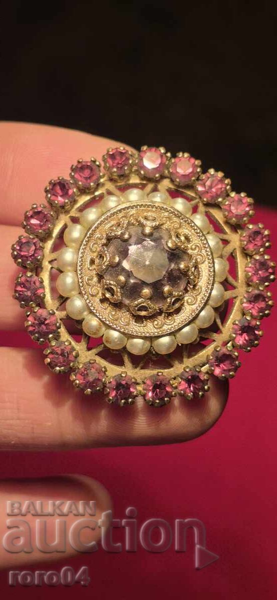 BROOCH - 7