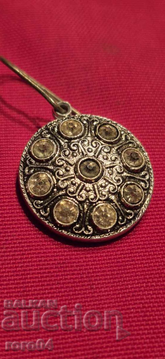 ΣΚΟΥΛΑΡΙΚΙΑ με τιμή 10.00 BGN | € 5.11