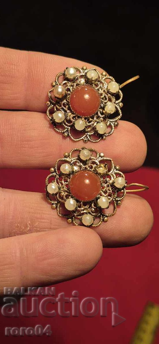 ΣΚΟΥΛΑΡΙΚΙΑ - 6