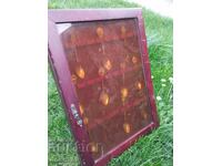 Suport de lemn pentru COLECȚIE lingurițe./SE VINDE FĂRĂ LINGURIȚE