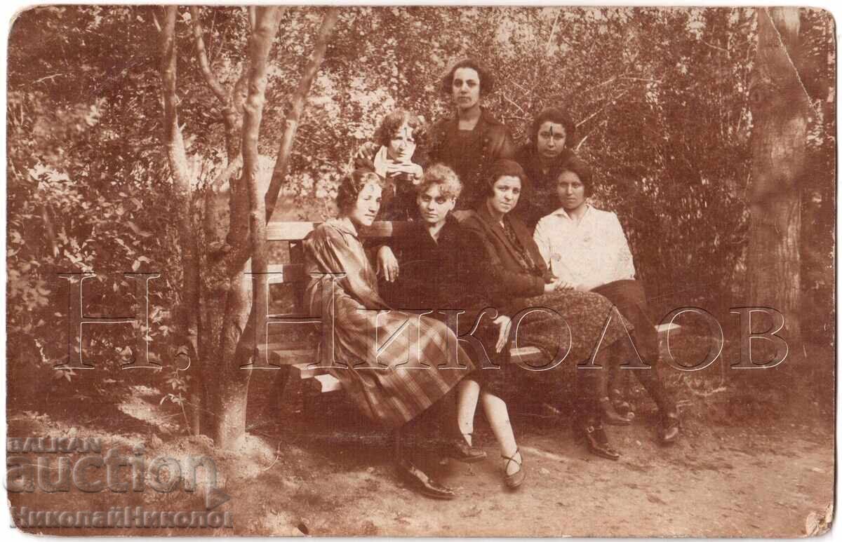 ΠΑΛΙΑ ΦΩΤΟΓΡΑΦΙΑ ΙΑΤΡΙΚΗΣ ΘΕΡΑΠΕΙΑΣ ΣΤΟ ΣΑΝΑΤΟΡΙΟ Ε221