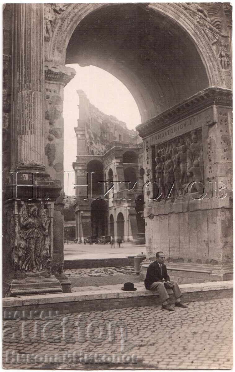 OLD PHOTO, ROMAN, BULGARIAN IN FRONT OF THE COLOSSEUM, E237