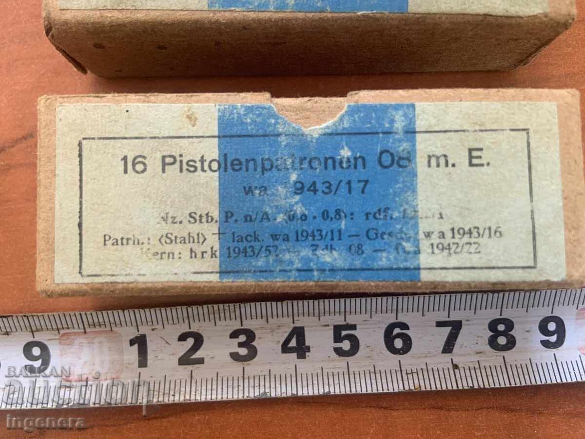Licitație CUTII VECHI DE CARTON DIN 1943 WW 2 - 3 BUC
