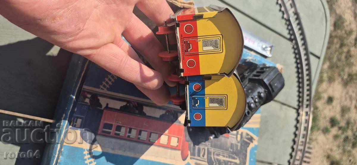 OLD GERMAN TIN TRAIN - 6