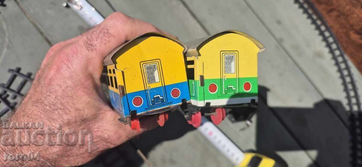 Livrarea VECHI TREN DE TINICHIGIU GERMAN - 2