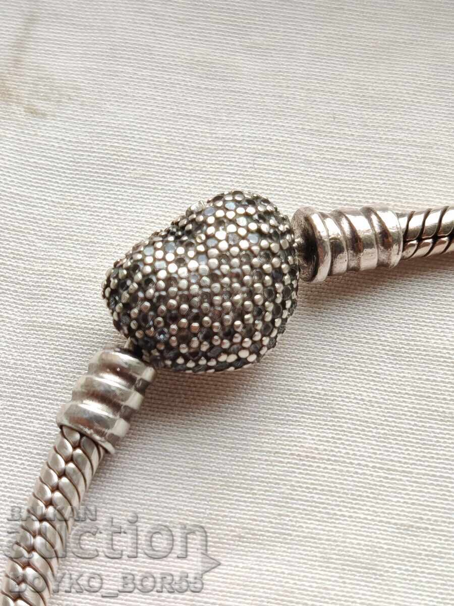 Υπέροχο Αυθεντικό Ασημένιο Βραχιόλι PANDORA με τιμή 129.00 BGN | € 65.96 Υπέροχο Αυθεντικό Ασημένιο Βραχιόλι PANDORA με τιμή 129.00 BGN | € 65.96