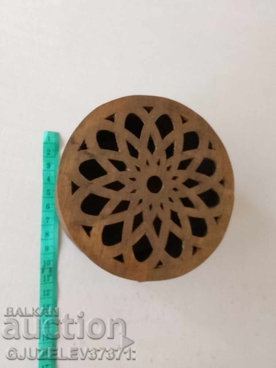 Δημοπρασία Ξύλινο κουτί για κοσμήματα