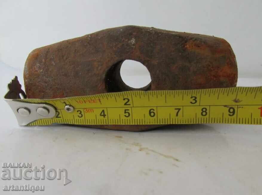 Livrarea Cap de ciocan medieval vechi din fier