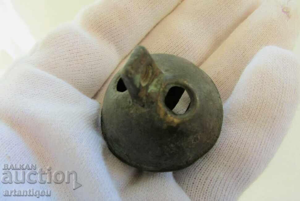 Αρχαία χάλκινη καμπάνα - κουδούνι με ρωγμή με τιμή 30.00 BGN | € 15.34