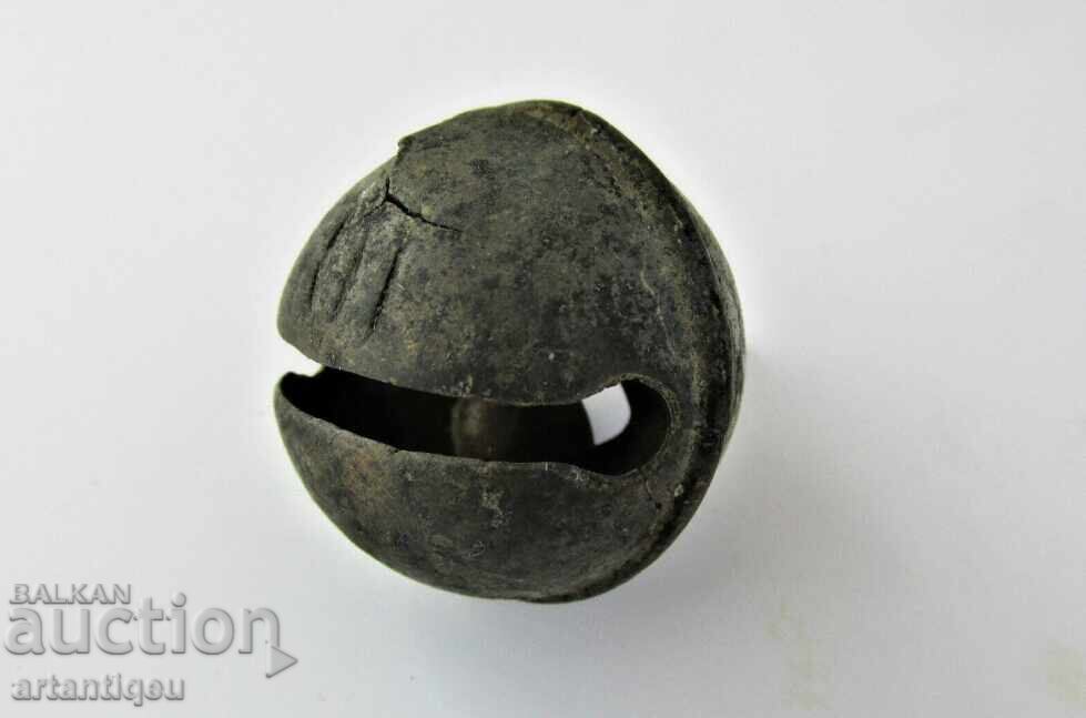 Παράδοση Αρχαία χάλκινη καμπάνα - κουδούνι με ρωγμή