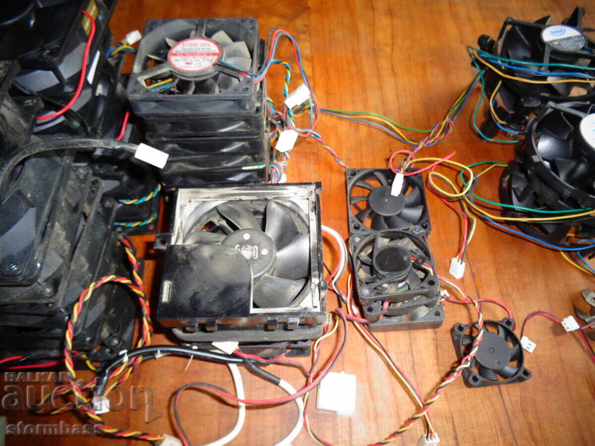 Delivery of LOT Computer fans 52 pieces