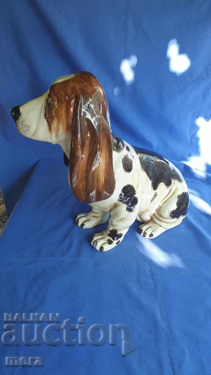 Licitație Câine mare din porțelan