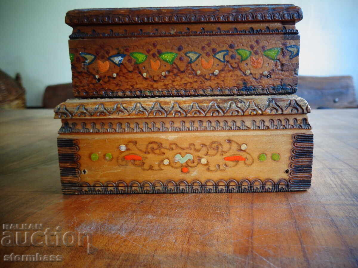 Wooden cigarette case boxes with price 12.00 BGN | € 6.14